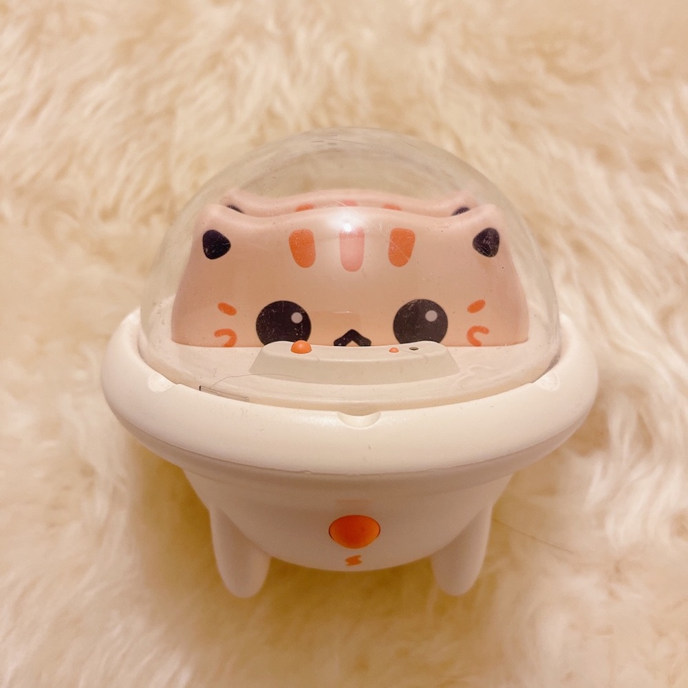 Cute portable power bank mini 8000mAh with LED light for iphone